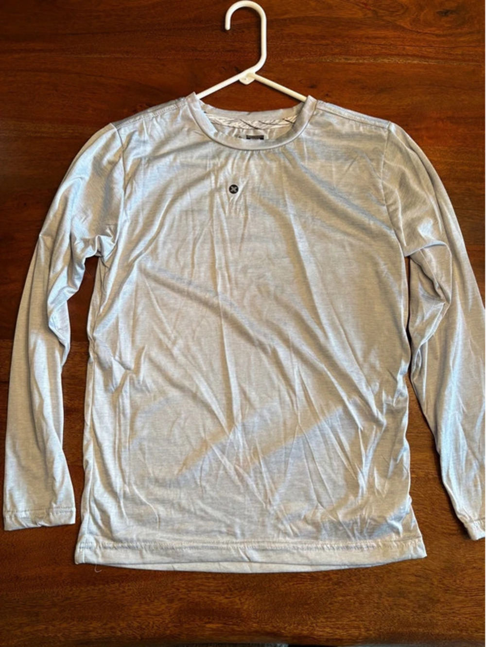 Boy’s Long Sleeve Performance Shirt. 14/16.